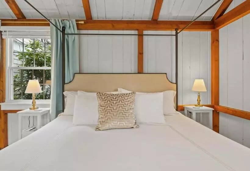 キングサイズベッドのデラックススイート, The Seagrove Suites & Guest Rooms