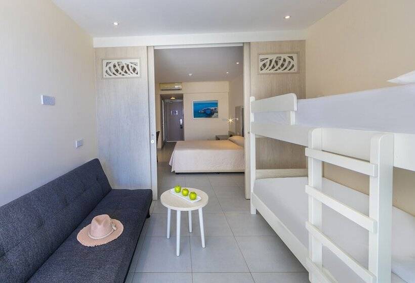 패밀리 룸 바다 전망, Tofinis