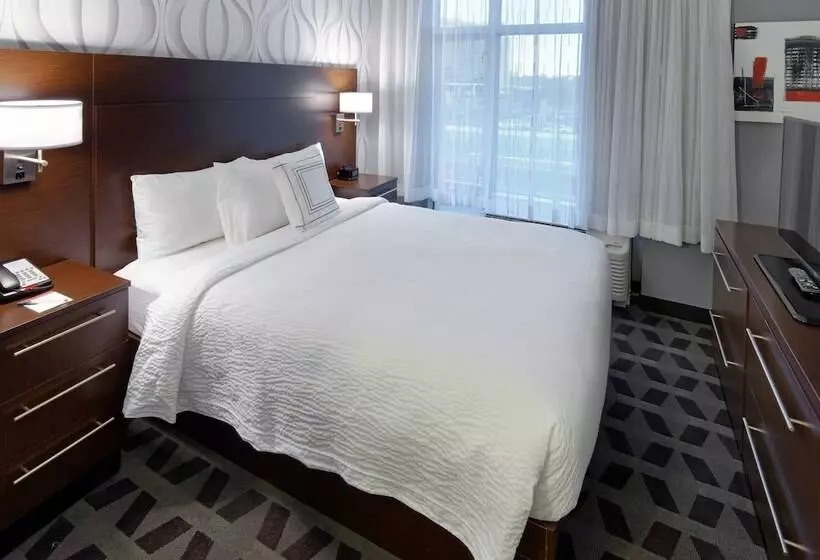 スタンダードスタジオ, Towneplace Suites By Marriott Springfield