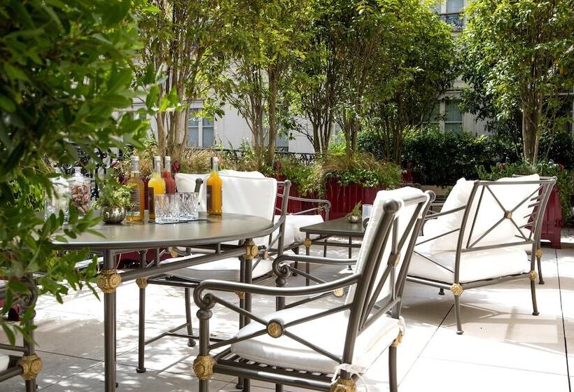 سوئیت جونیور با تراس, La Réserve Paris Hotel & Spa