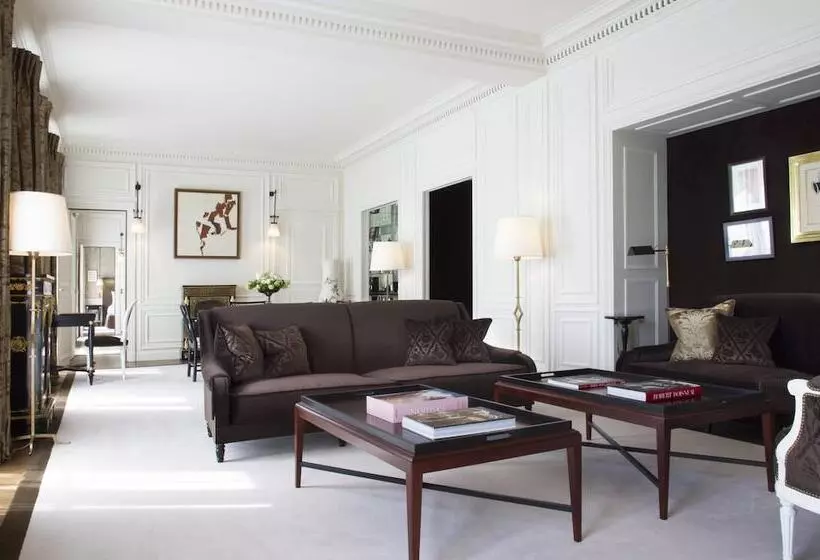 Suite Présidentielle, La Réserve Paris Hotel & Spa