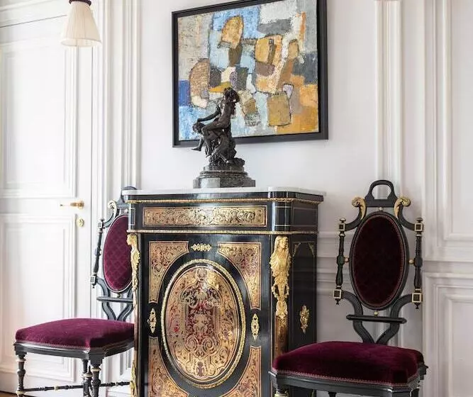 Suite Présidentielle, La Réserve Paris Hotel & Spa