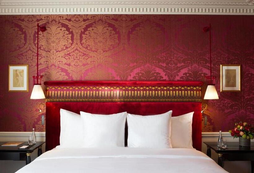 سوییت پرستیژ, La Réserve Paris Hotel & Spa