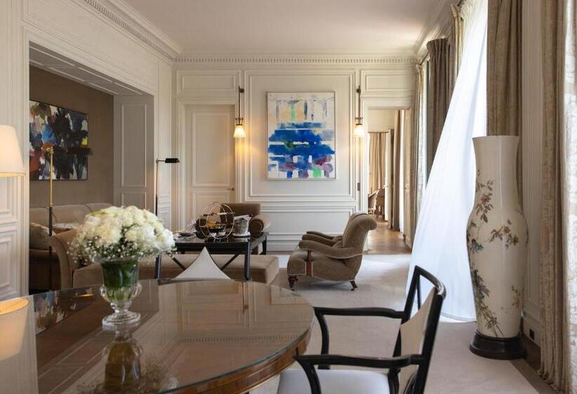 Suite Présidentielle, La Réserve Paris Hotel & Spa
