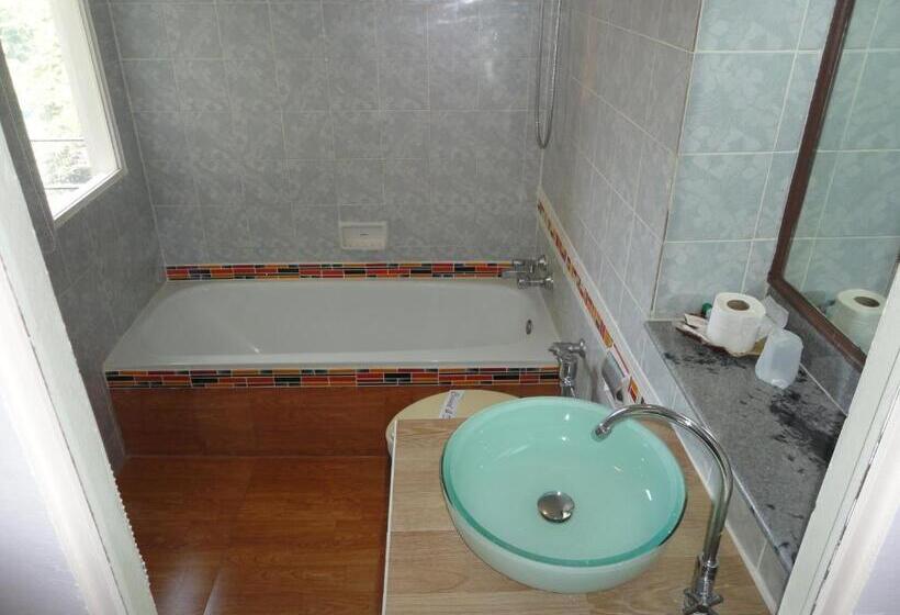 اتاق استاندارد سه نفره, Lamoon Resotel