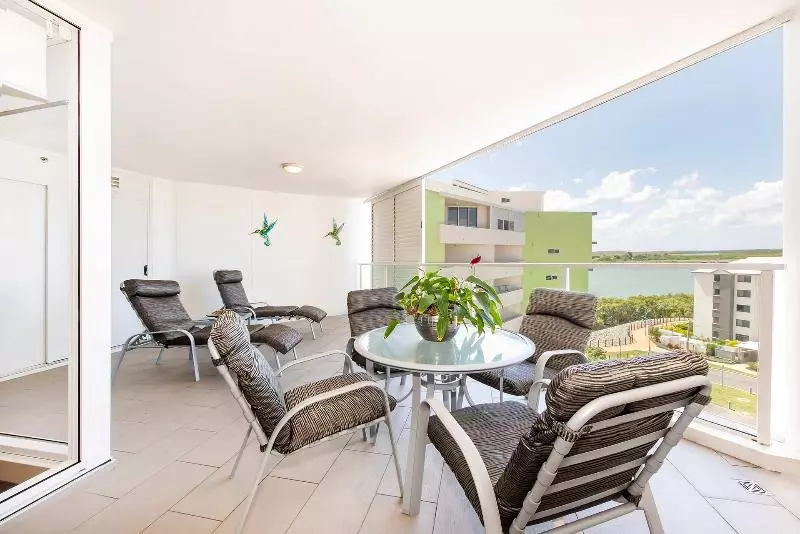 آپارتمان 3 خوابه, Lanai Riverside Apartments