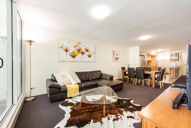 דירת שני חדרים, Lanai Riverside Apartments