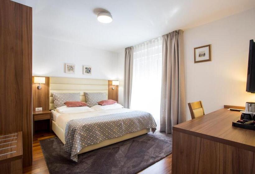 클래식 룸, Residence Villa Karda