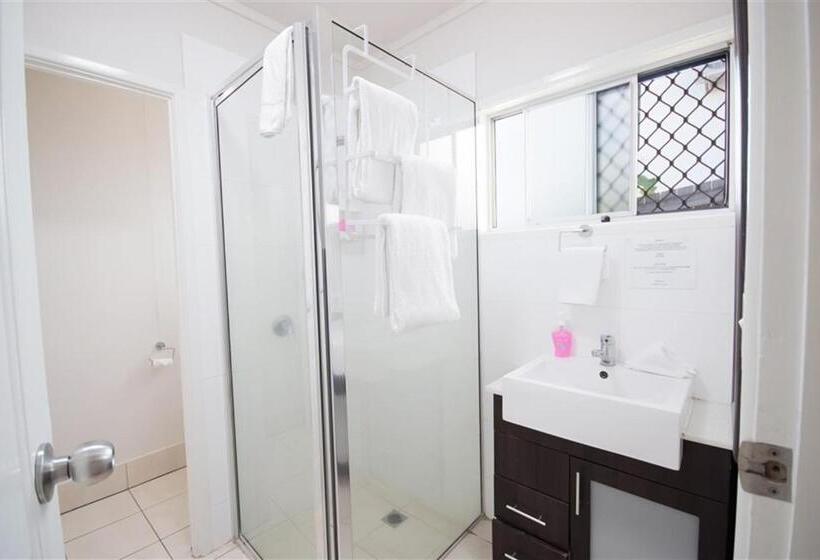 ３ベッドルームアパートメント, Airlie Apartments