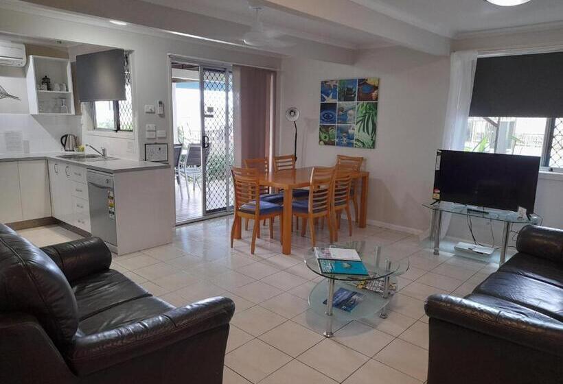 １ベッドルームアパートメント, Airlie Apartments