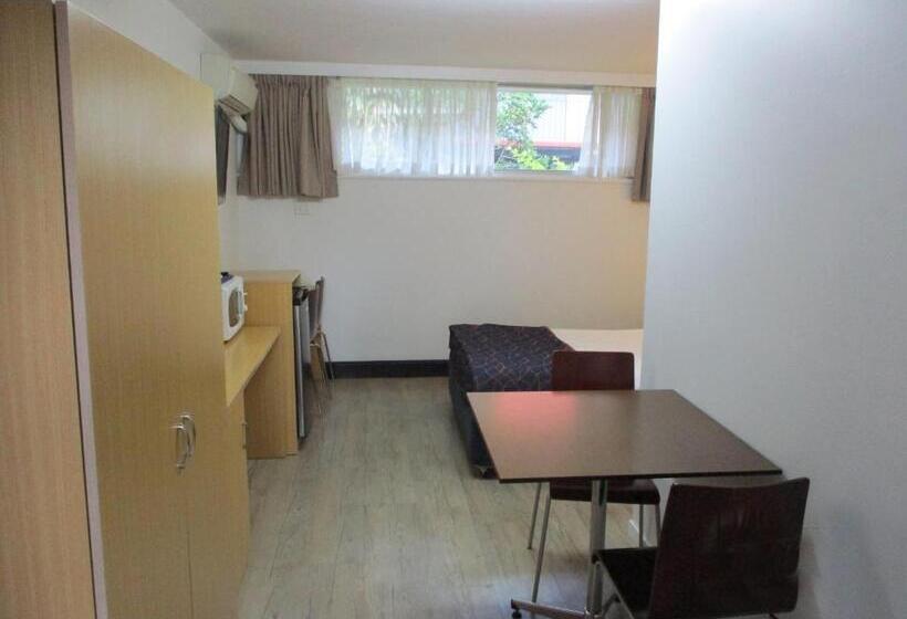 غرفة قياسية, Airway Motel