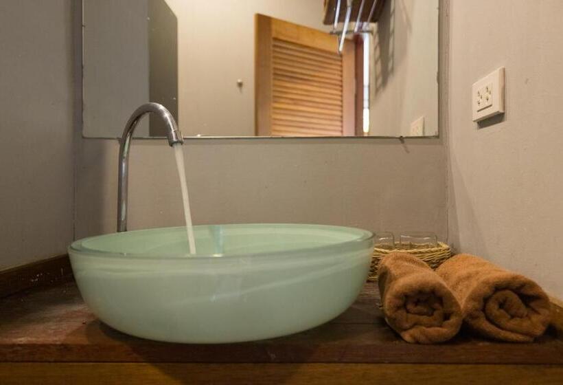 オーシャンビュースーペリアールーム, Amaresa Resort & Sky Bar   Experience Nature