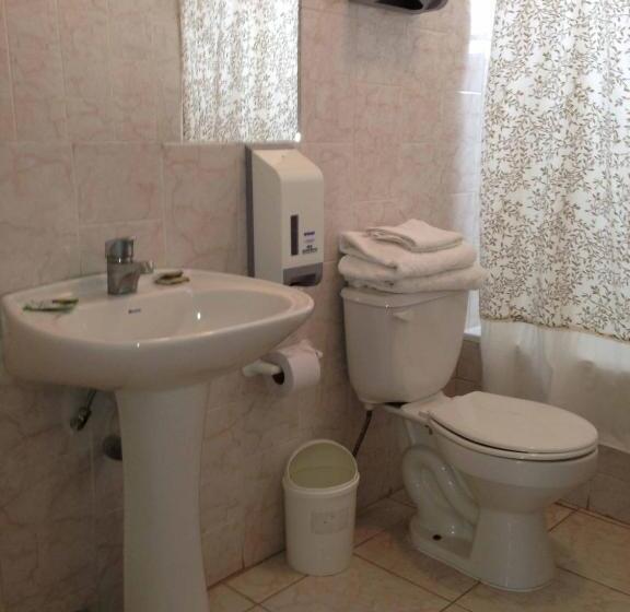 Quarto Triplo Estandar, Blanco Encalada