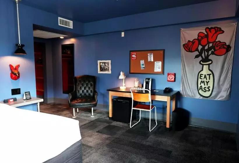 اتاق استاندارد با تخت بزرگ, Gaythering   Gay Hotel   All Adults Welcome