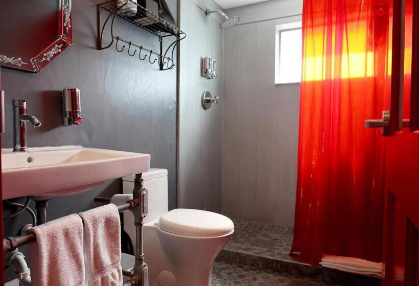 Standard Szoba King Size Bed, Gaythering   Gay Hotel   All Adults Welcome