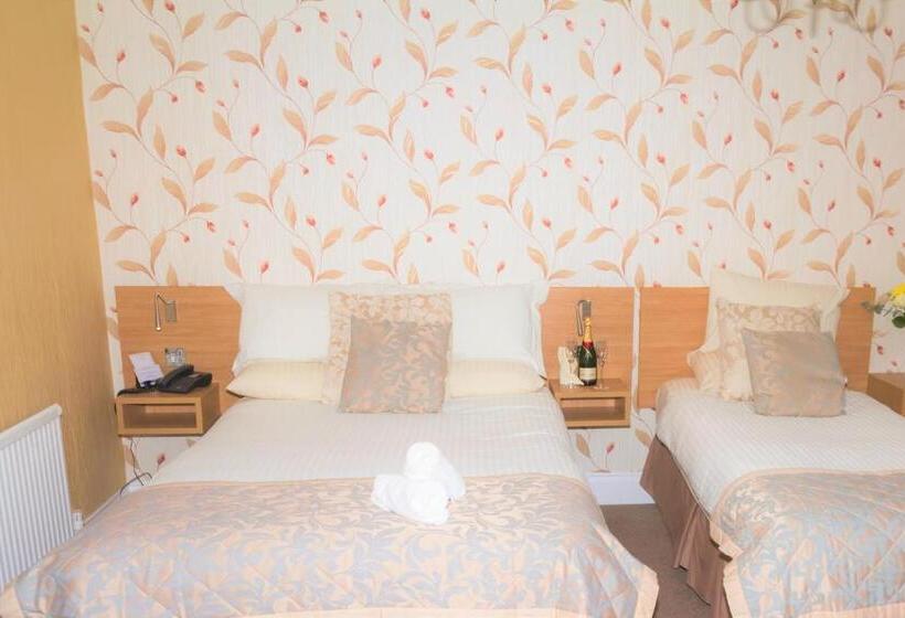 패밀리 룸, Kingston Theatre