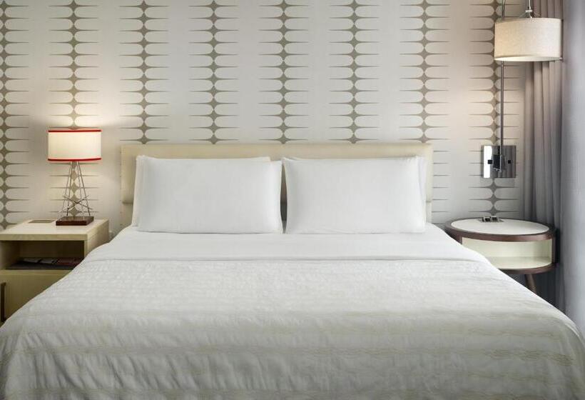 غرفة قياسية سرير كينج, Le Méridien Tampa, The Courthouse