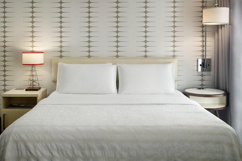 غرفة ديلوكس, Le Méridien Tampa, The Courthouse