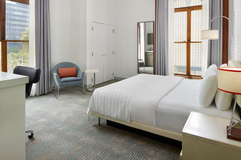 غرفة ديلوكس, Le Méridien Tampa, The Courthouse