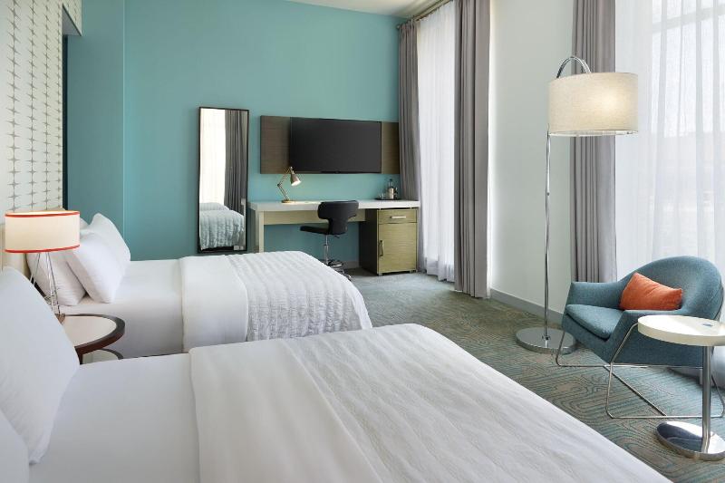 غرفة ديلوكس سرير ملكى, Le Méridien Tampa, The Courthouse