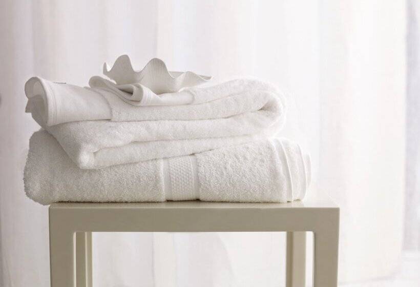 غرفة ديلوكس, Le Méridien Tampa, The Courthouse