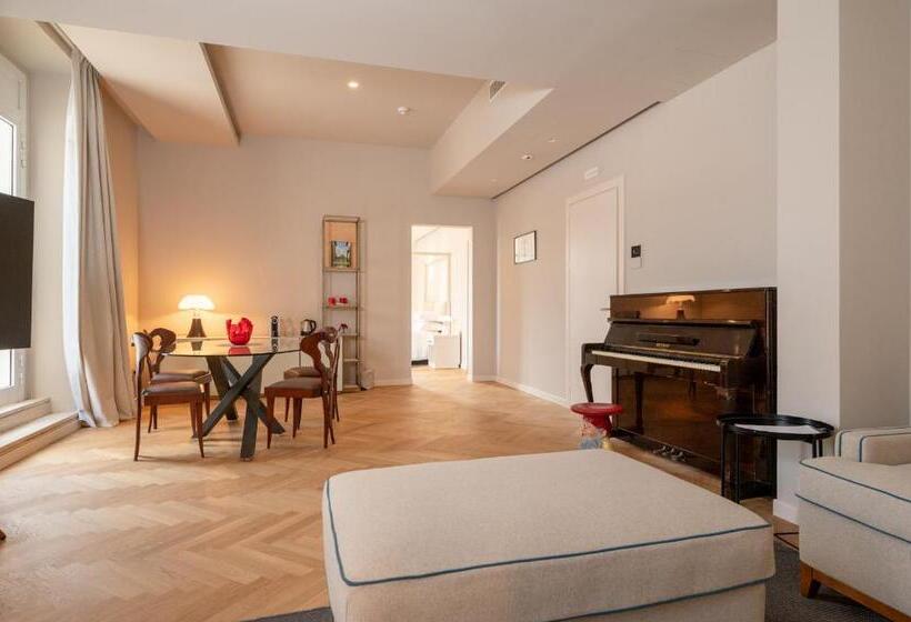 Apartamento 1 Dormitório com Terraço, Palazzo Belvedere