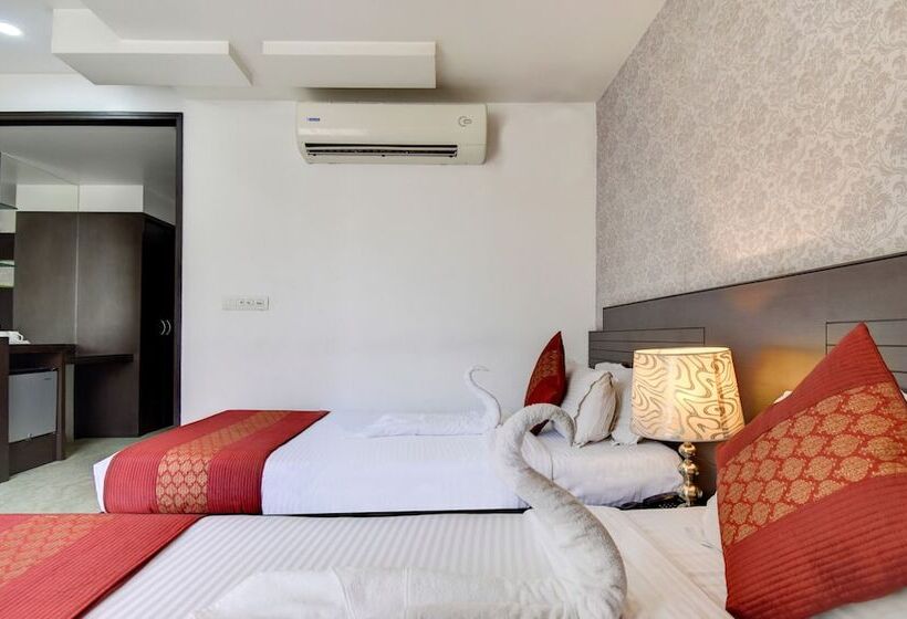 Номер Deluxe, Raya Inn