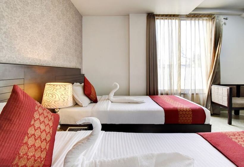 Номер Deluxe, Raya Inn