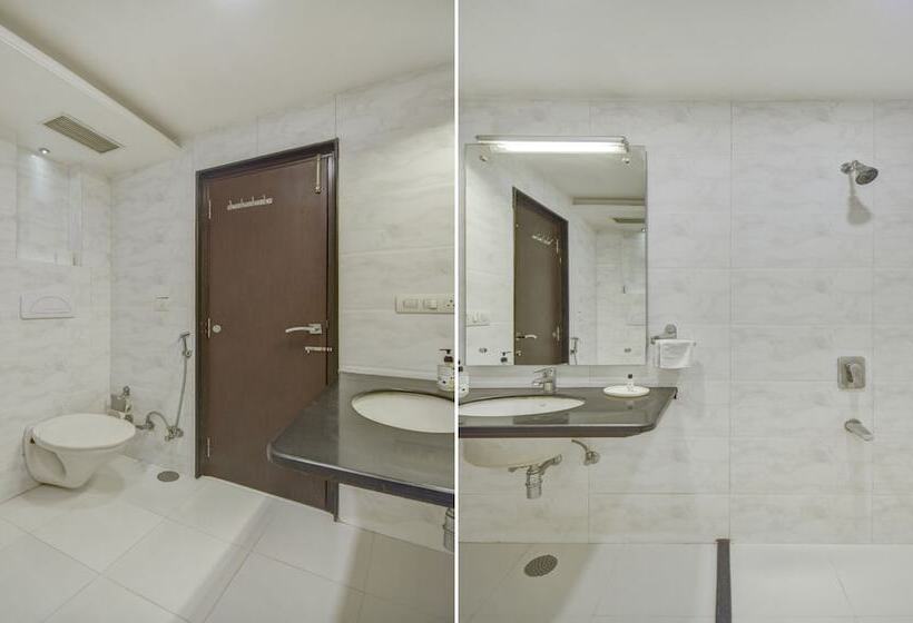 Номер Deluxe, Raya Inn