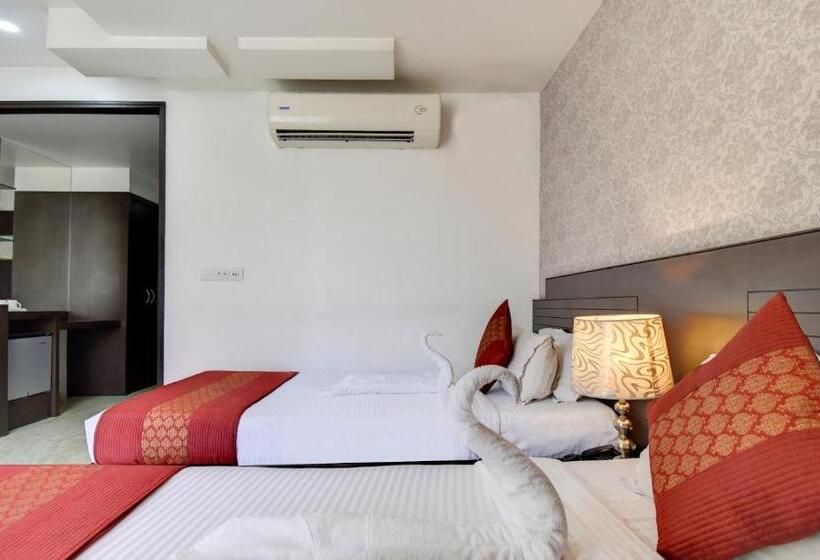 Номер Deluxe, Raya Inn