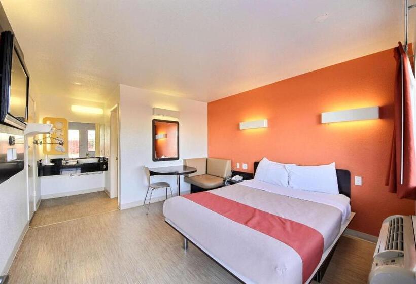 스탠다드 룸, Motel 6laredo, Tx South