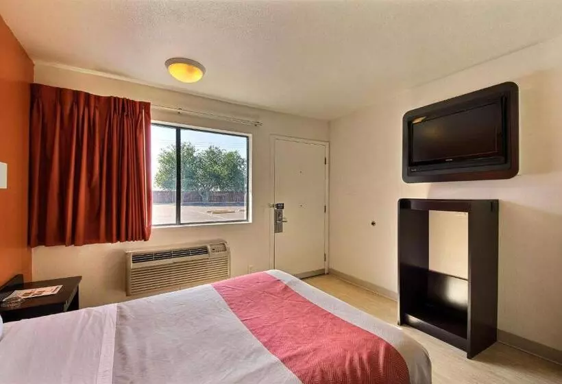 スタンダードルーム, Motel 6laredo, Tx South