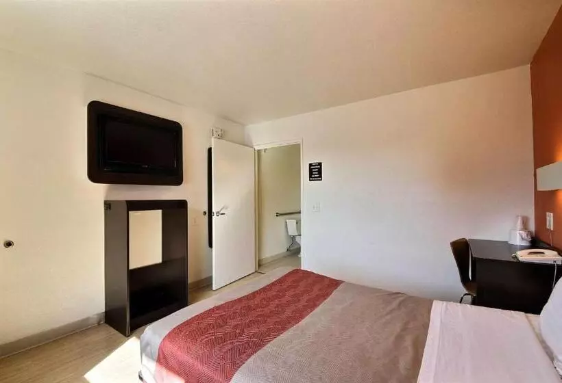 スタンダードルーム, Motel 6laredo, Tx South