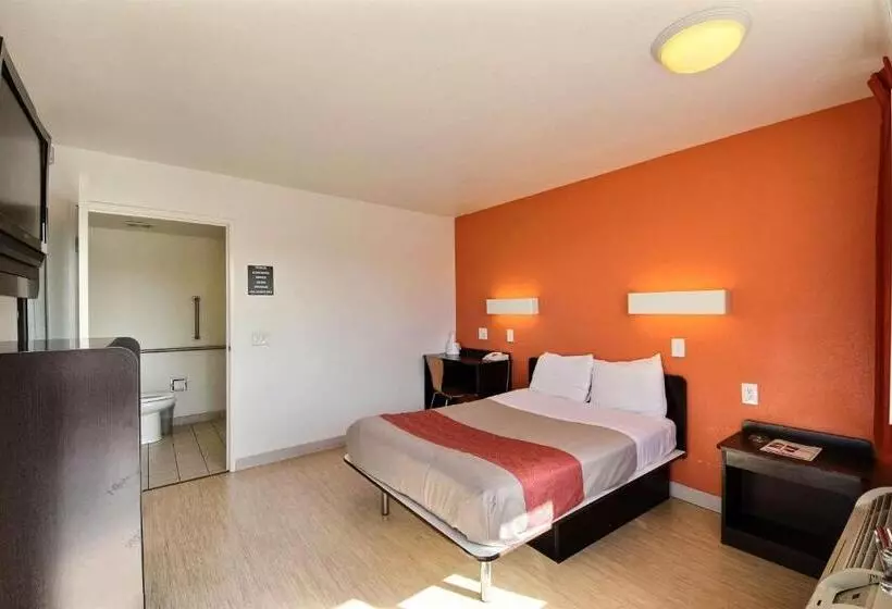 スタンダードルーム, Motel 6laredo, Tx South