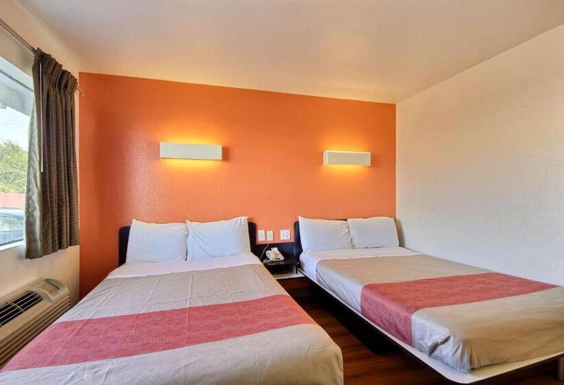 디럭스 4인 룸, Motel 6laredo, Tx South