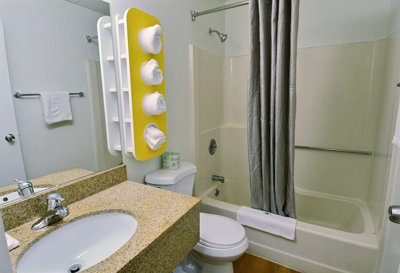 غرفة ديلوكس, Motel 6nashua, Nh