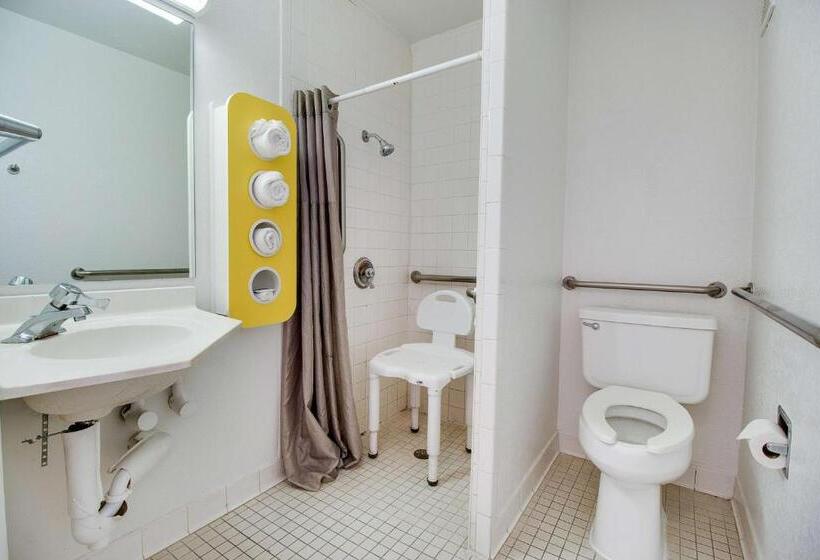 اتاق استاندارد برای معلولان, Motel 6 Phoenix, Az   East