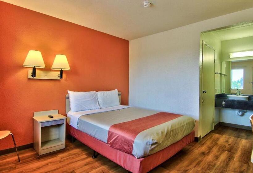 Standard-invahuone, Motel 6sacramento, Ca  South Sacramento And Elk Grove