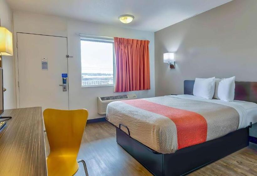Номер Deluxe, Motel 6santa Rosa, Nm