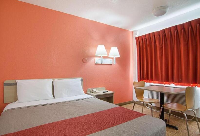 身障者適用スタンダードルーム, Motel 6topeka, Ks  Northwest