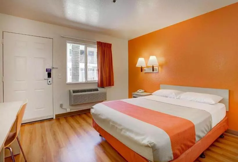 Standard-huone, Motel 6westminster, Ca  North