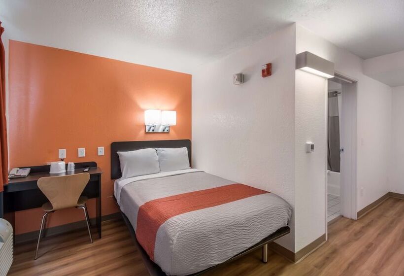Номер Deluxe, Motel 6fargo, Nd  West Acres  North Fargo