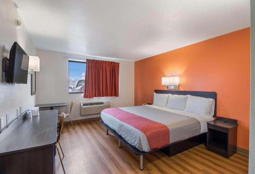 Номер Стандарт Кровать Кинг Адаптированный для Инвалидов, Motel 6fargo, Nd  West Acres  North Fargo