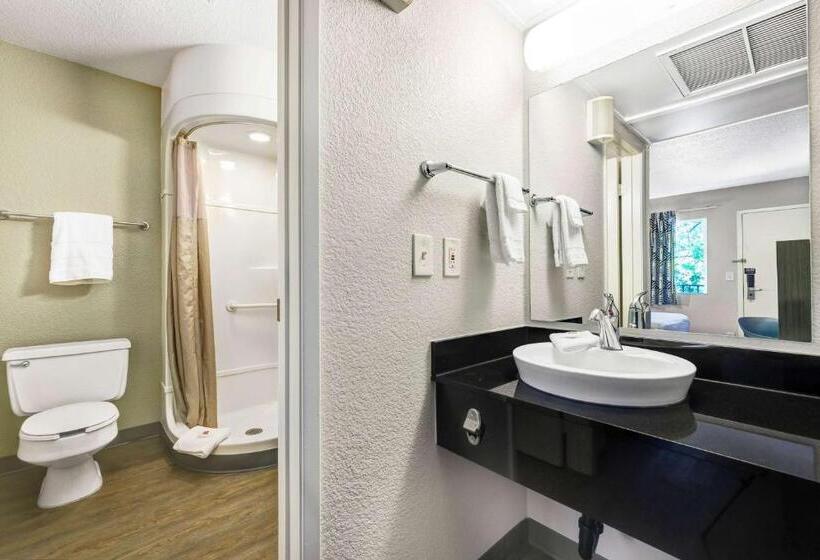 غرفة قياسية لذوى الاحتياجات الخاصة, Motel 6issaquah, Wa  Seattle  East