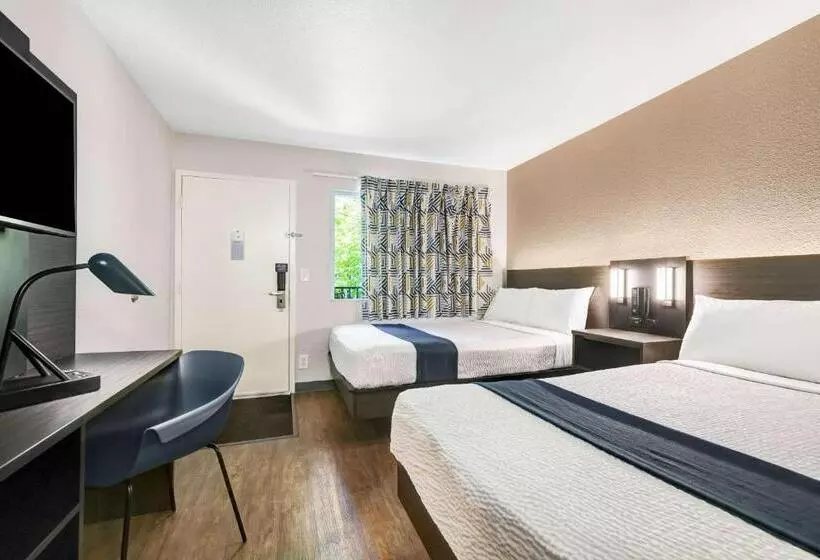Premium Neljän Hengen Huone, Motel 6issaquah, Wa Seattle East