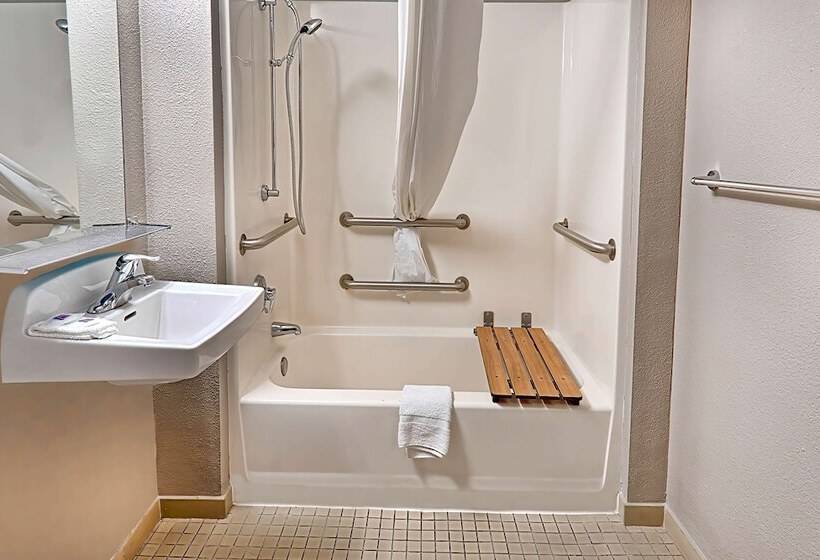 Номер Deluxe, Motel 6 Lancaster, Ca
