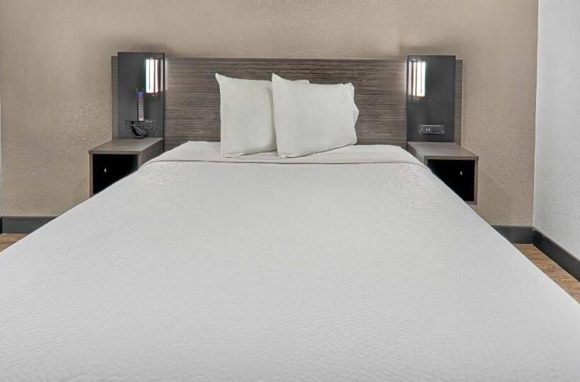 Номер Стандарт, Motel 6 Lancaster, Ca