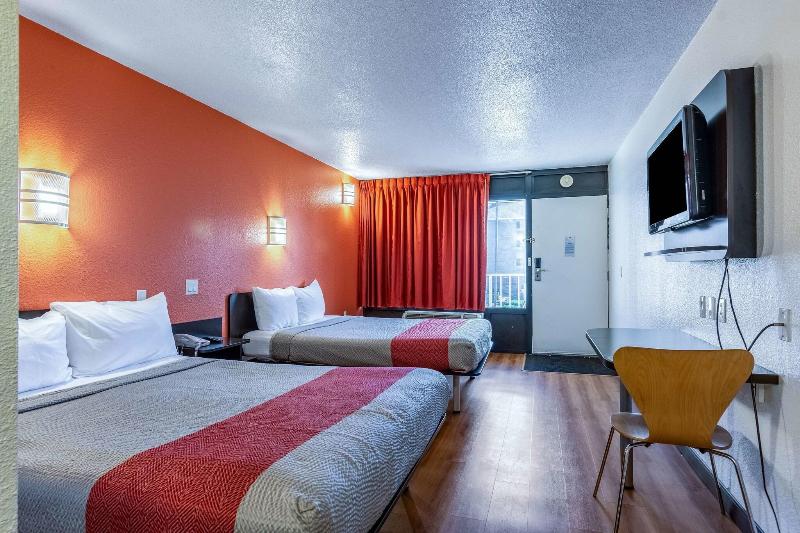 장애인을 위한 스탠다드 룸, Motel 6little Rock, Ar  West