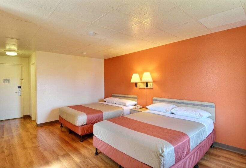 غرفة ديلوكس, Motel 6nashua, Nh