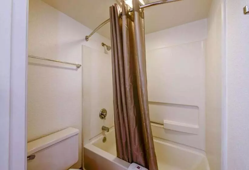 キングサイズベッドのスタンダードルーム, Motel 6norfolk, Va